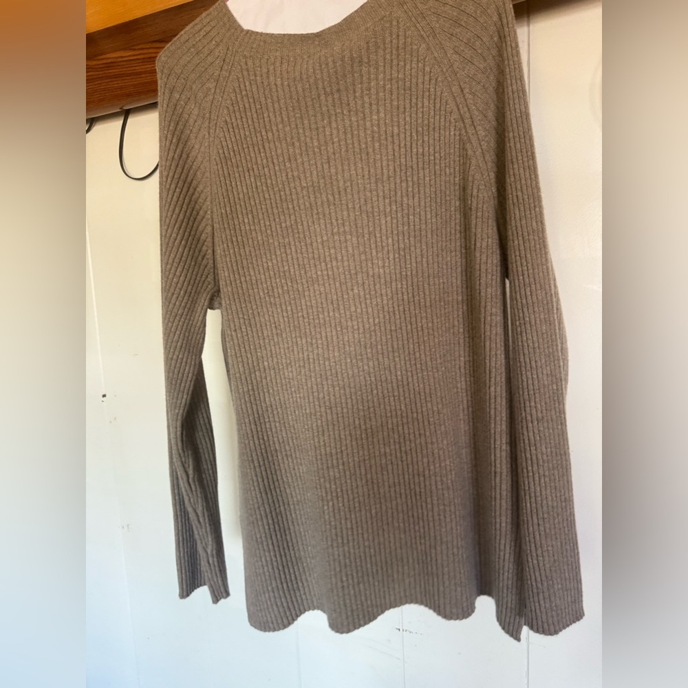 Nap Brown Ribbed Cashmere Sweater